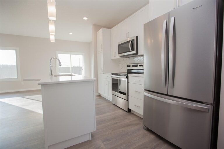 laminate flooring in the kitchen