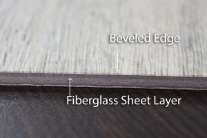 picture of beveled edge on vinyl plank flooring